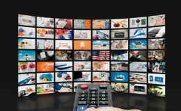 13 Eylül 2025 Cumartesi TV Yayın Akışı: Hangi Kanalda Ne İzlenecek? Günün Film ve Dizileri!