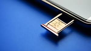 Apple’ın eSIM hamlesi, telefon kullanıcılarını nasıl etkileyecek?